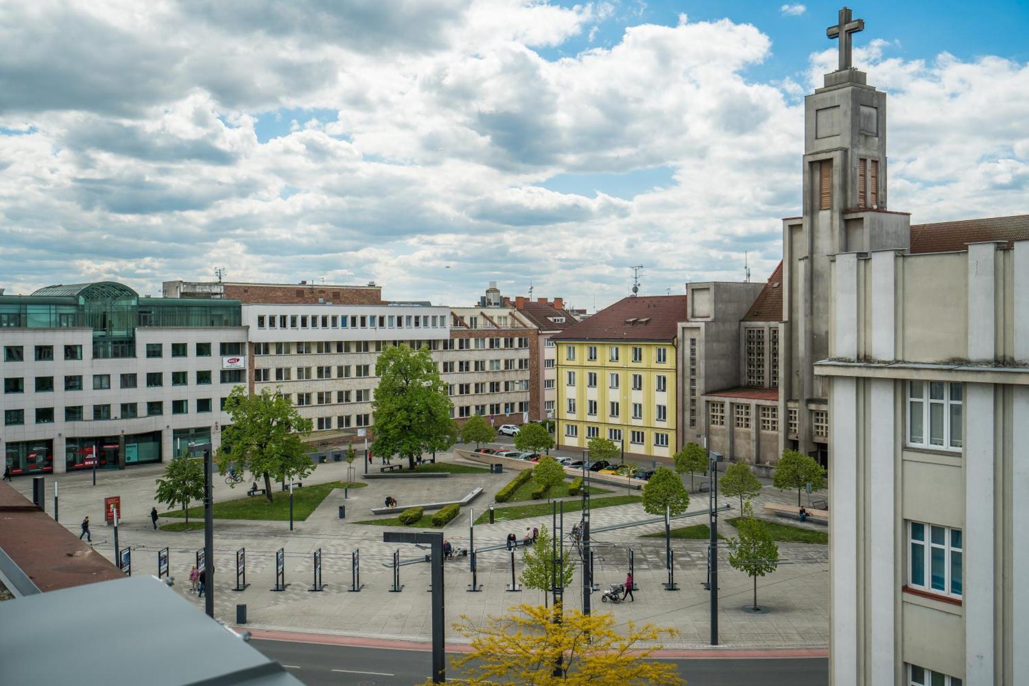 דירות Hradec Králové Perla Hradce 101 מראה חיצוני תמונה